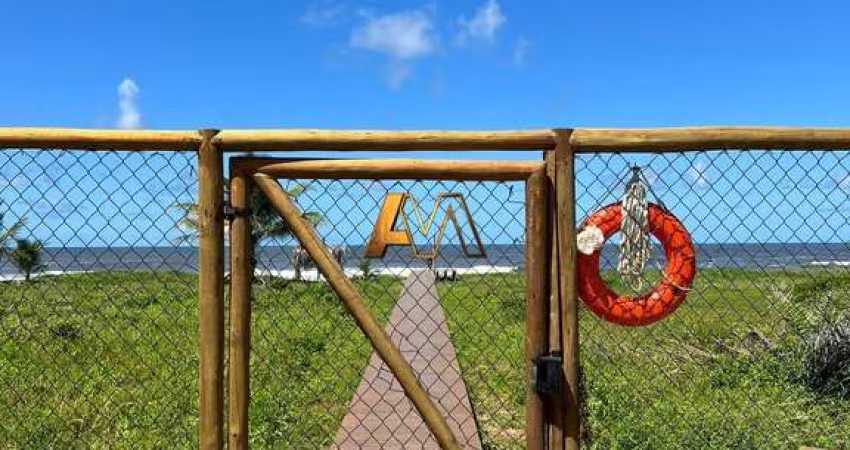 VILLAGE COM GARDEM PRIVATIVO - 2/4 EM ITACIMIRIM - BEIRA MAR