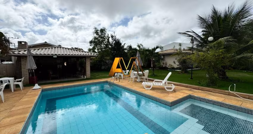 CASA 4 SUÍTES EM JACUÍPE
