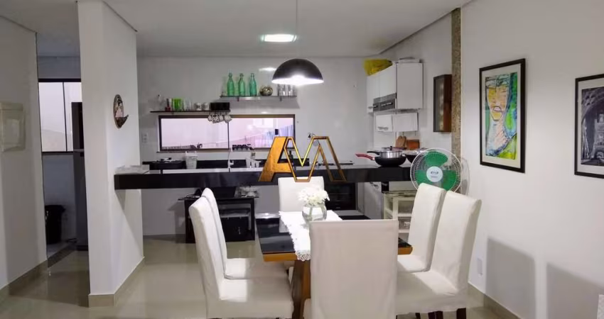 Casa à venda no bairro Centro - Mata de São João/BA