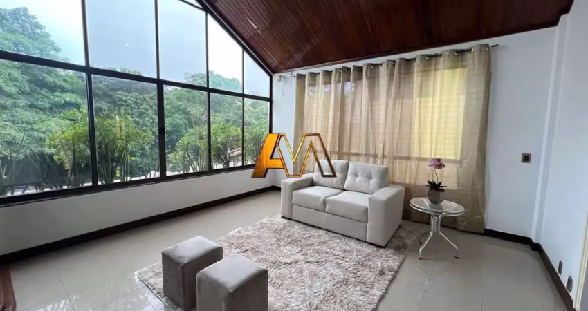Casa com 5 quartos à venda na Avenida Professor Magalhães Neto, 300, Pituba, Salvador