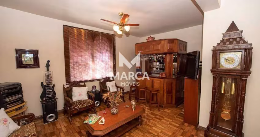 Excelente casa com 3 quartos, suíte, área gourmet na melhor localização do jardim américa