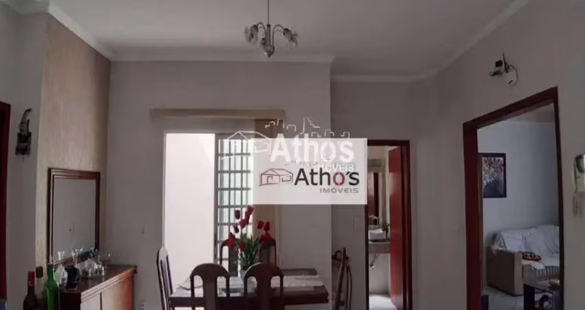Casa à venda, jardim regina, 3 dorm. sendo 1 suíte com  hidro, garagem para 4 carros, amplo quintal, edícula, churrasqueira