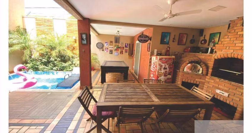 Sobrado com 3 dormitórios à venda, 210 m² por R$ 900.000 - Chácara do Trevo - Indaiatuba/SP