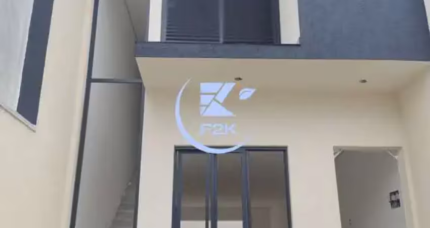 Sobrado em construção com 3 dorms, sendo 1 suíte, fino acabamento e moderno