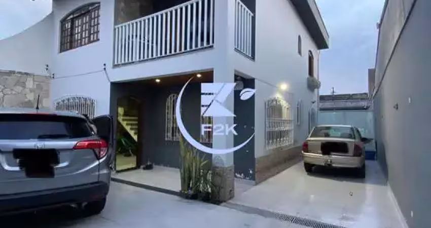 Belíssimo sobrado a venda com 4 dorms e área gourmet