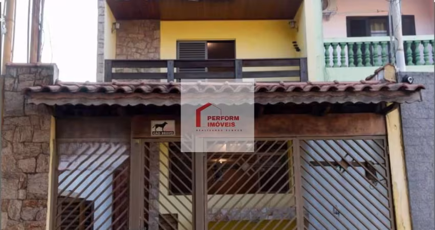 Sobrado á venda com 6 dormitórios no bairro Jardim Itapemirim / SP.