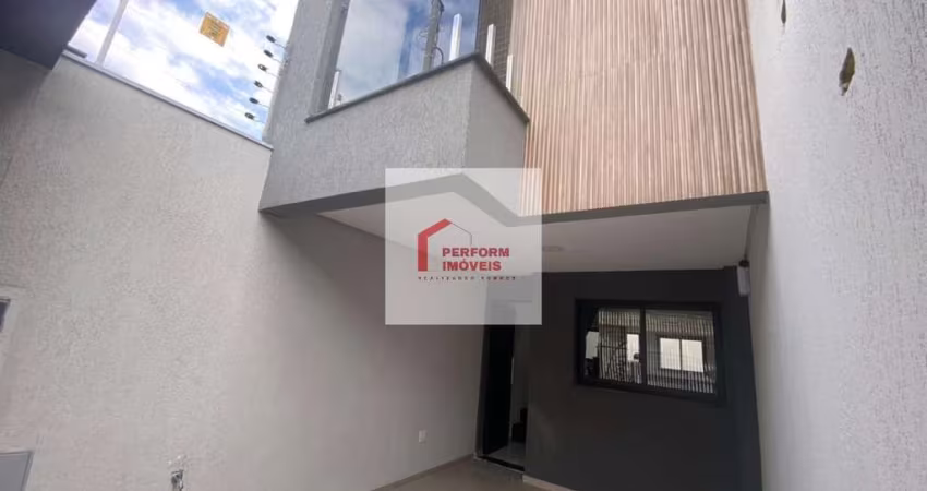 Sobrado frontal com 2 suítes á venda na região do Parque Paulistano / SP.