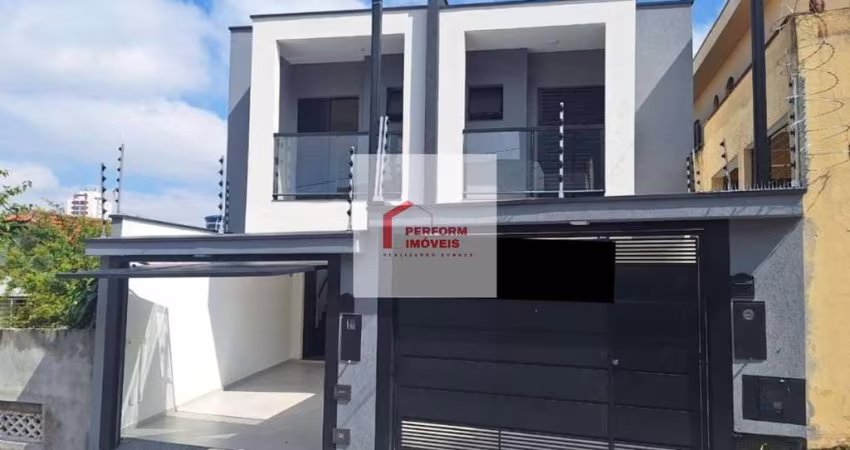 Casa à venda na Penha de França, São Paulo-SP: 3 quartos, 1 suíte, 1 sala, 2 banheiros, 2 vagas, 106m²!
