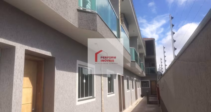 Casa à venda em São Paulo-SP, bairro Itaquera  2 quartos, sala, banheiro, 2 vagas de garagem  75,00m² de área.