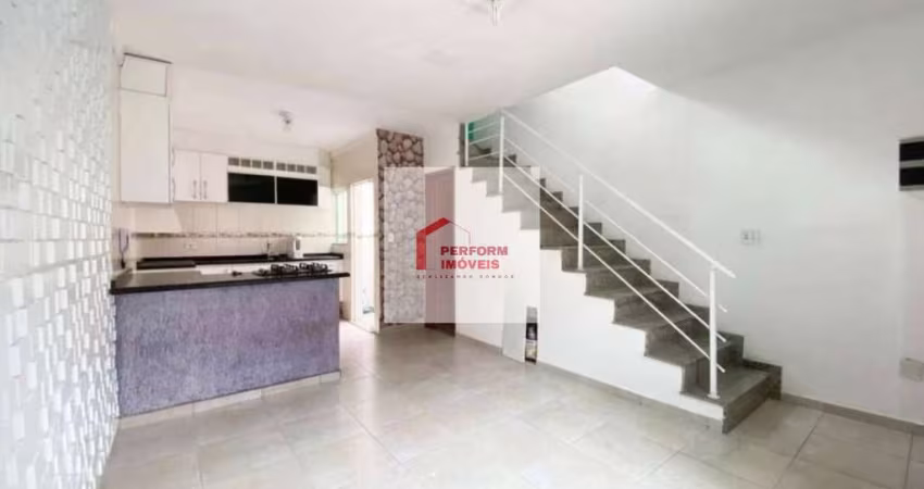 Casa em Condomínio à Venda em São Paulo-SP, Bairro Itaquera: 2 Quartos, 2 Suítes, 1 Vaga, 65m² - Imperdível!