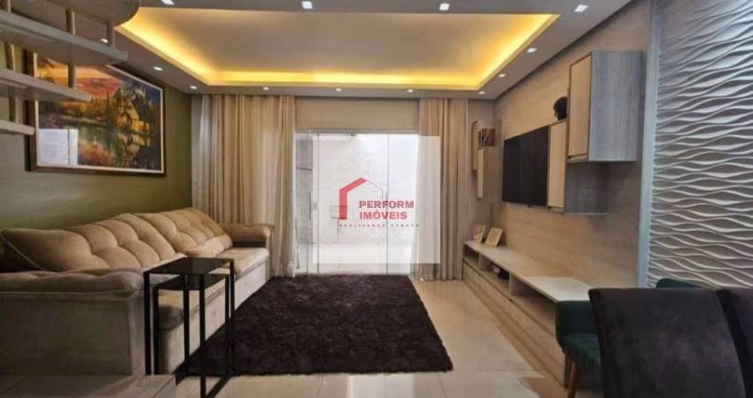 Casa em Condomínio à Venda em Itaquera, São Paulo-SP: 2 Quartos, 1 Sala, 1 Banheiro, 2 Vagas de Garagem e 78m²