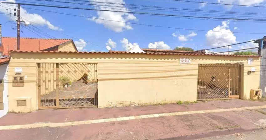 Casa com 03 quartos de 205,00m² à venda por R$480.000,00 - Jardim Santo Antônio