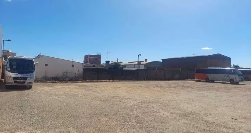 Área de 1800 m² à venda por r$ 1.600.000 no parque são joão - anápolis/go