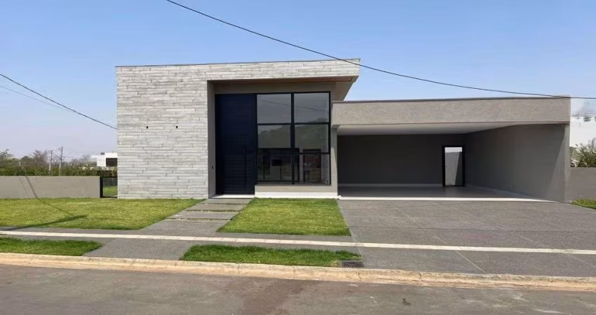 Casa de 220 m² com 04 suítes à venda por R$ 1.870.000 no Jardins Capri - Senador Canedo