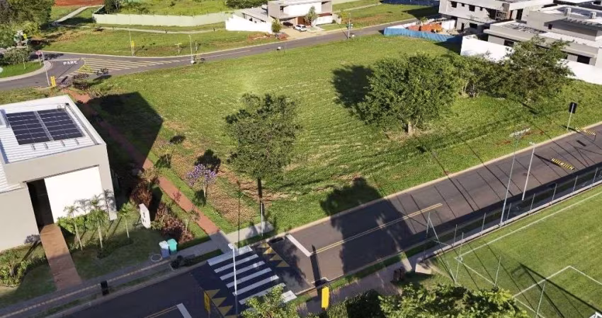 Lote de 640 m² à venda por R$ 1.680.000 no Plateau D'or Privilege - Goiânia