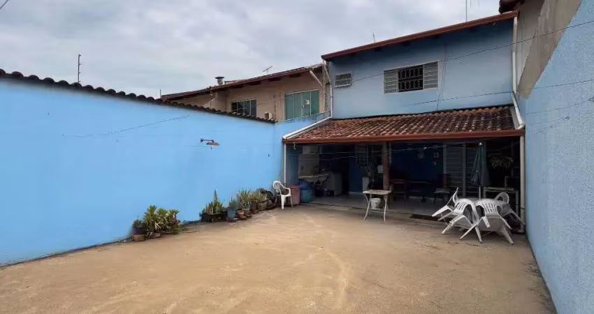 Sobrado de 163 m² com 04 quartos à venda por R$ 680.000 no Jardim América - Goiânia