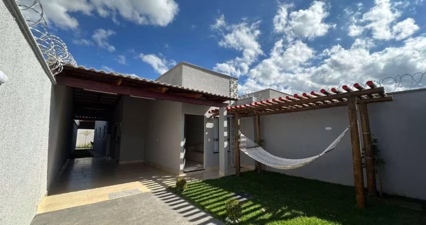 Casa de 109 m² com 03 quartos à venda por R$ 335.000 no Parque Dos Buritis 2 - Senador Canedo