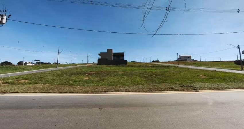 Terreno de 257,95 m² à venda, por R$ 322.437.50 no Jardins Versalhes - Aparecida de Goiânia