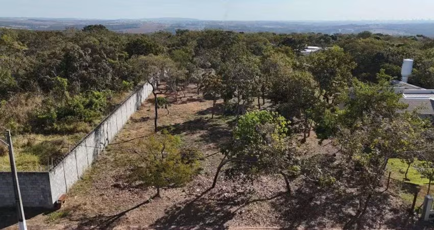 Área de 2976 m² à venda por r$ 650.000 no cond. villa verde - senador canedo/go