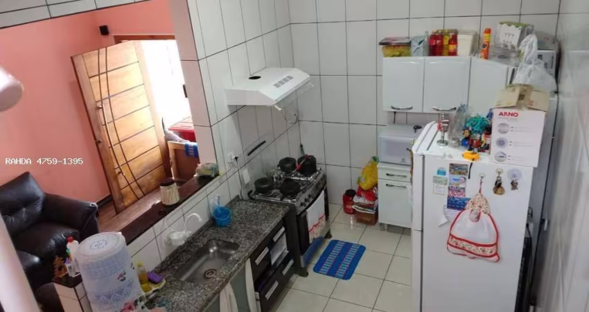 Casa para Venda em Suzano, Parque Maria Helena, 2 dormitórios, 2 banheiros, 2 vagas