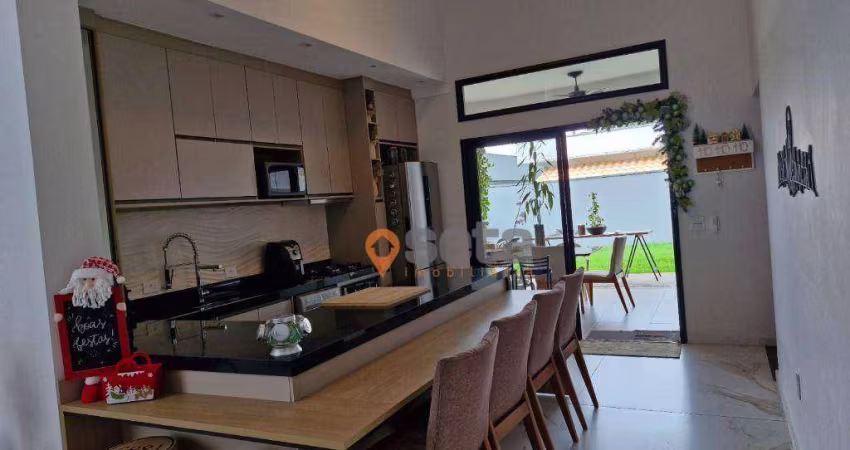 Casa com 3 dormitórios à venda, 134 m² por R$ 1.200.000,00 - Condomínio Terras do Vale - Caçapava/SP