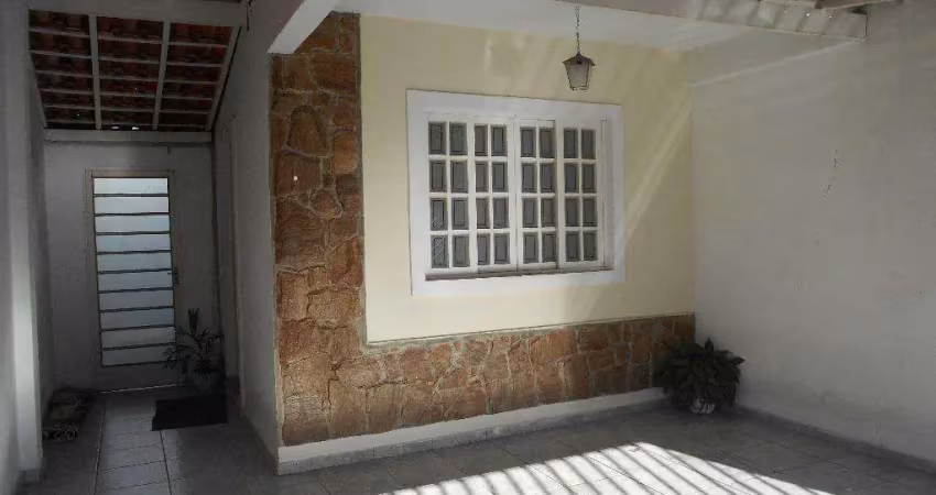 Casa com 3 dormitórios à venda, 129 m² por R$ 670.000,00 - Jardim das Indústrias - São José dos Campos/SP