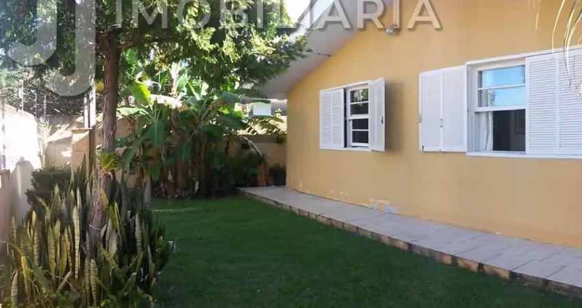 Casa residencial com 4 quartos  à venda, 180.00 m2 por r$1600000.00  - canasvieiras - florianopolis/sc