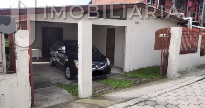 Casa Residencial com 3 quartos  à venda, 160.00 m2 por R$450000.00  - Sao Joao Do Rio Vermelho - Florianopolis/SC