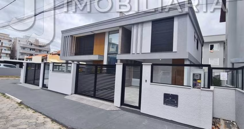 Casa Residencial com 3 quartos  à venda, 188.00 m2 por R$1060000.00  - Ingleses Do Rio Vermelho - Florianopolis/SC