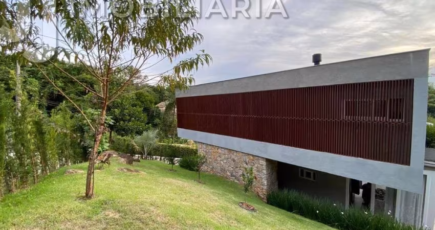 Casa Residencial com 5 quartos  à venda, 635.00 m2 por R$6000000.00  - Sambaqui - Florianopolis/SC