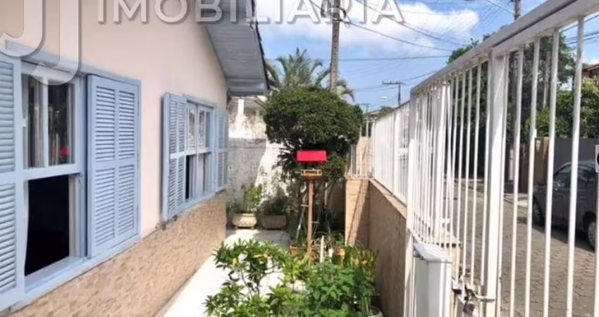Casa residencial com 4 quartos  à venda, 120.00 m2 por r$980000.00  - lagoa da conceicao - florianopolis/sc