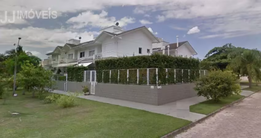 Casa residencial com 3 quartos  à venda, 220.00 m2 por r$2255000.00  - jurere internacional - florianopolis/sc