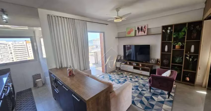 PORTEIRA FECHADA, VISTA MAR, QUADRA DA PRAIA, FINO ACABAMENTO, SACADA FECHADA EM VIDROS NA CIDADE DE SANTOS!!!