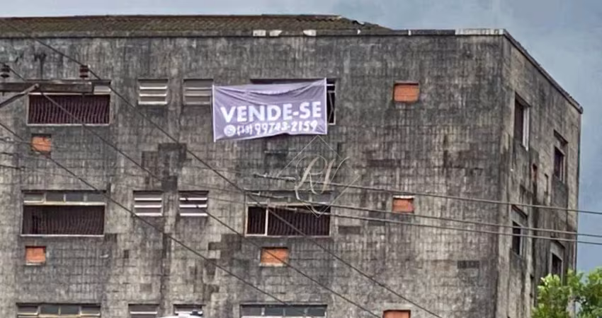 Excelente oportunidade de fazer um retrofit, prédio comercial na cidade de santos!!!