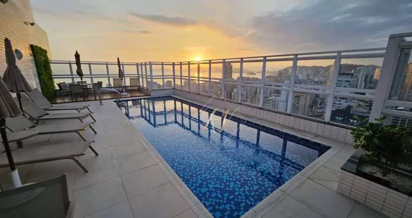 Maravilhoso apartamento, amplo, bem iluminado, sacada na sala fechada em vidros, sol da manhã, andar alto, vista livre, a 2 quadras da praia!!