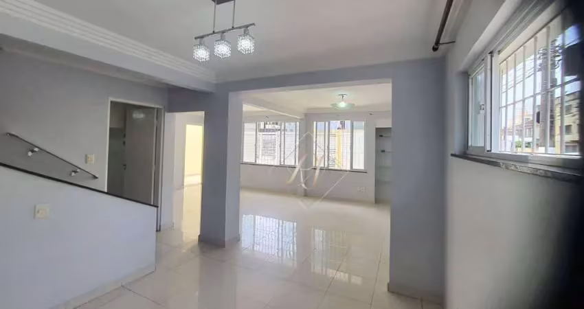 Maravilhosa casa, ampla, bem arejada, com 115m², super bem localizada no bairro do embaré!!!