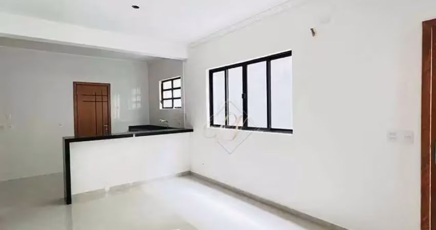 Casa térrea, fino acabamento, quintal, vaga, churrasqueira, no bairro embaré em santos!!