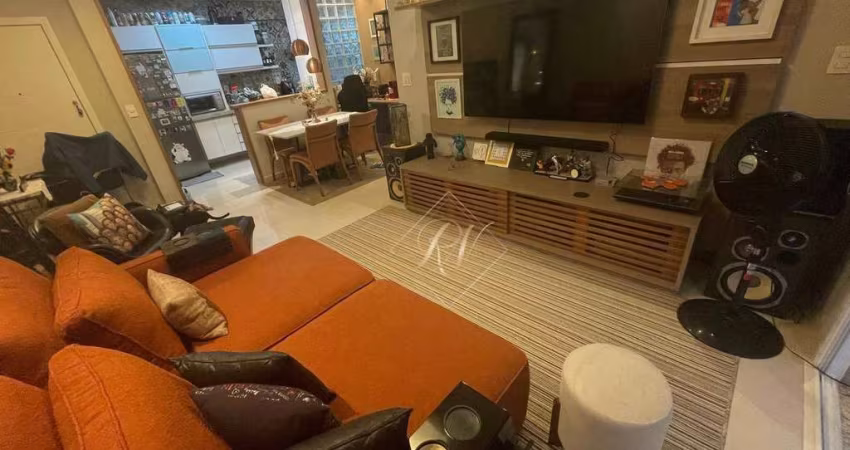 MEGA OPORTUNIDADE!!! APARTAMENTO IMPECÁVEL, SACADA NA SALA, 2 DORMITÓRIOS, LAZER COMPLETO, 2 VAGAS DE GARAGEM NO BAIRRO EMBARÉ EM SANTOS!!!