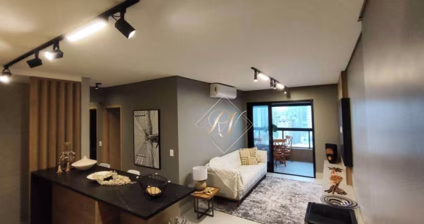 Apartamento mobiliado para locação, em prédio novo com lazer completo, andar alto, a uma quadra da praia do Jose Menino!!!