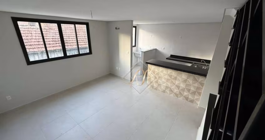 Maravilhosa casa duplex em Villagio, com fino acabamento, recém entregue, com garagem fechada, super bem localizado no bairro do Campo Grande!!!