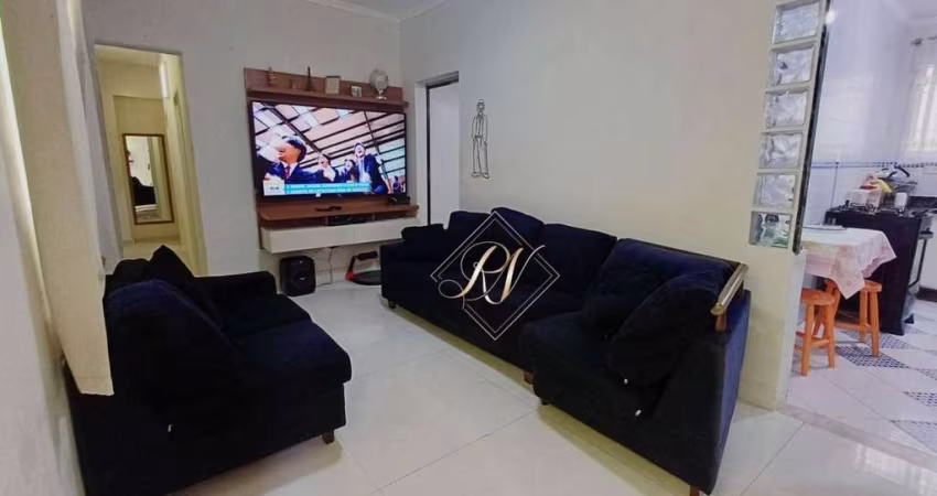 EXCELENTE APARTAMENTO TÉRREO, FRENTE, 3 DORMITÓRIOS, REFORMADO, NA CIDADE DE SANTOS!!!
