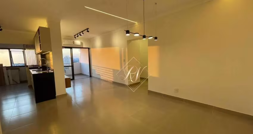 Maravilhoso apartamento, andar alto, vista livre, super bem localizado, todo reformado, no bairro da ponta da praia!!!