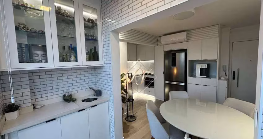 À 1 quadra da praia, duplex, porteira fechada, 2 dormitórios, lazer completo no bairro boqueirão em santos!!!