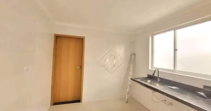 Casa sobreposta alta, 3 dormitórios, ampla, vaga de garagem na cidade de santos!!!