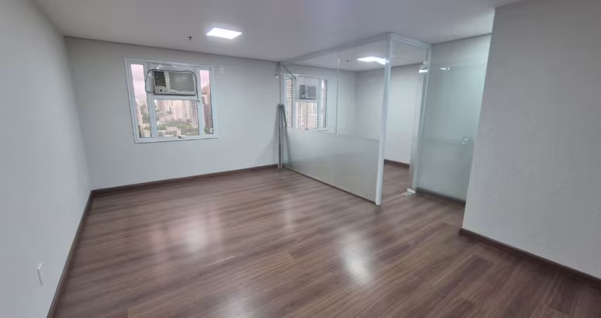 EXCELENTE CONJUNTO COMERCIAL - LOCALIZAÇÃO PRIVVILEGIADA