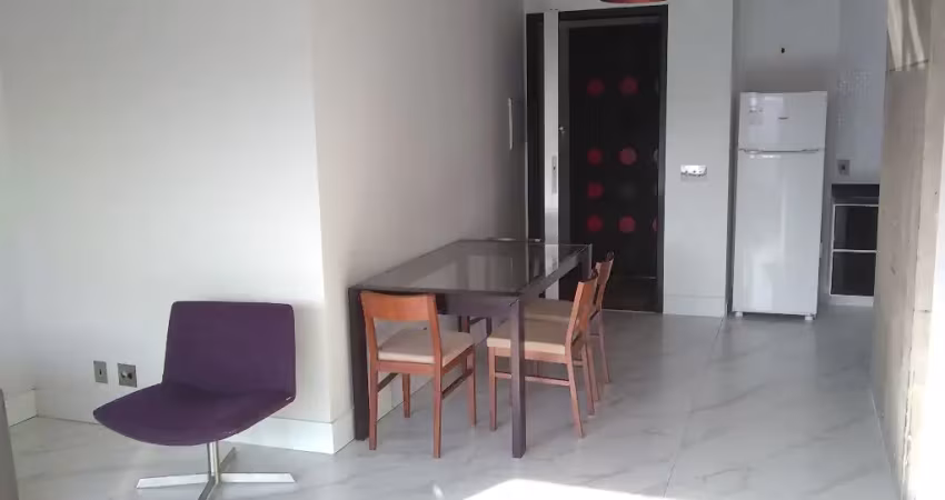 Excelente apto - semimobiliado - lazer - localização privilegiada