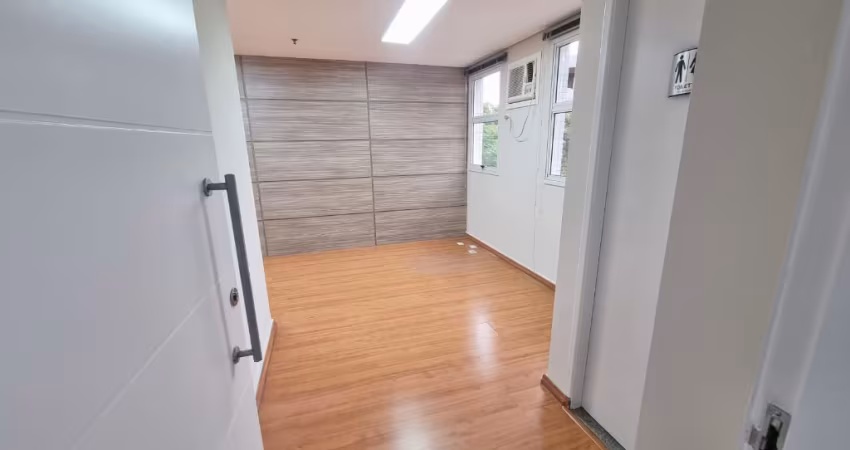 EXCELENTE CONJUNTO COMERCIAL - LOCALIZAÇÃO PRIVILEGIADA