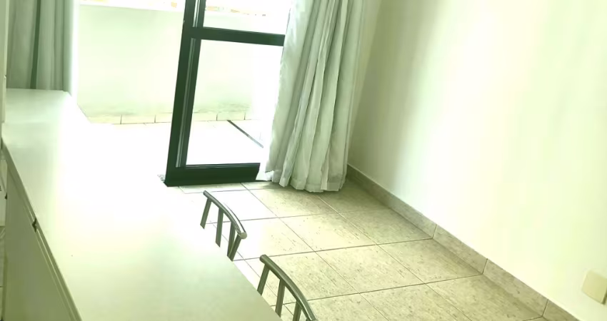 EXCELENTE APTO - VARANDA - LAZER - LOCALIZAÇÃO PRIVILEGIADA