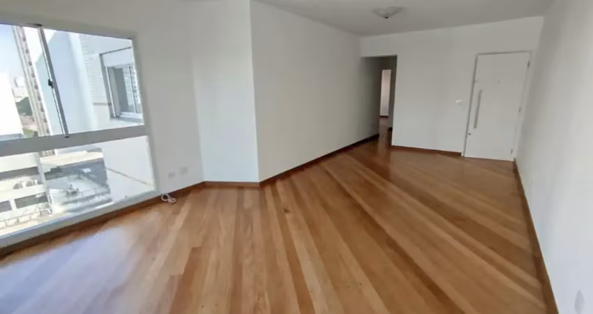 Excelente apto - varanda - lazer - localização privilegiada