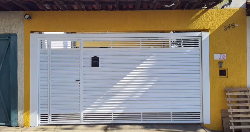 Casa com 3 quartos para alugar na Rua Bartolomeu Feio, 345, Vila Cordeiro, São Paulo